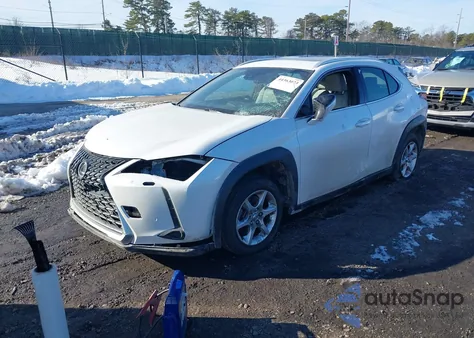 2021 Lexus Ux 200 z USA, uszkodzony, nr VIN JTHX3JBH5M2036273